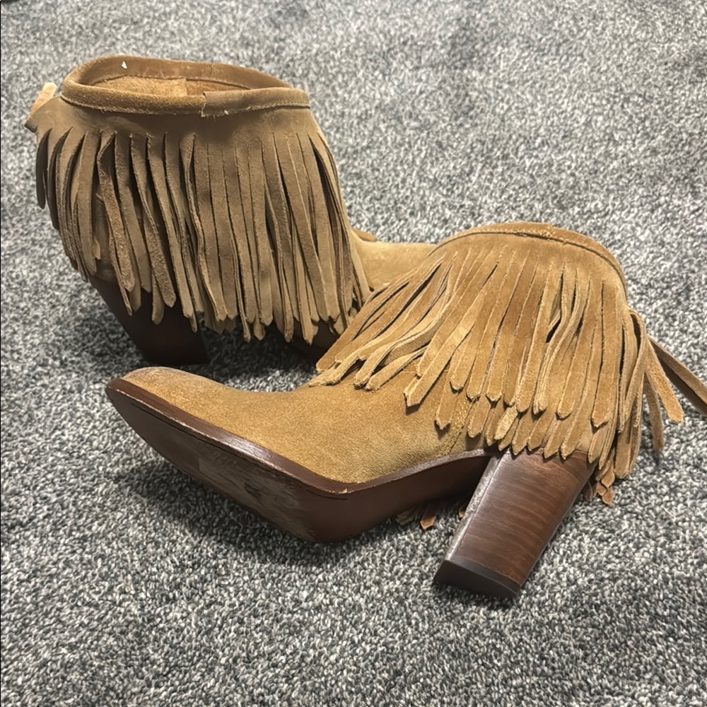 Frye Illiana Fringe Tan Genuine Suede Ankle Boots 10